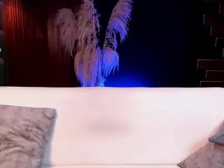 Chlloe-Lee's Live Sex Cam Show