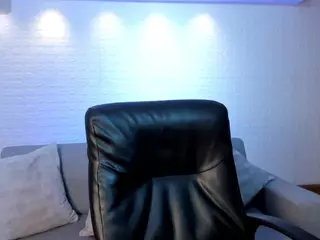 Chlloe-Lee's Live Sex Cam Show