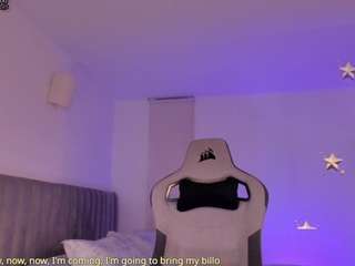 dinaoneg Live Webcam on CamSoda