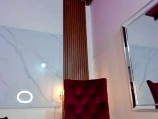 isabella-zc Live Webcam on CamSoda