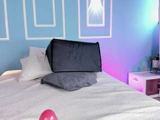 isabella-zc live webcam show