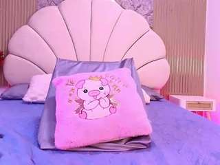 natasha-l live cam profile