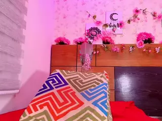 natasha-l's Live Sex Cam Show