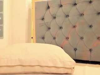 pocahontas-pow live webcam show