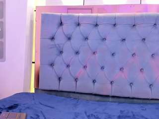 Pocahontas-Pow live webcam show