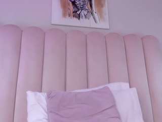 charlottedupontt's CamSoda show and profile