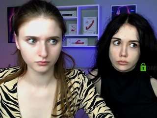 flora-ri from CamSoda is Freechat