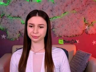 flora-ri live cam profile