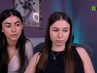 flora-ri live cam profile