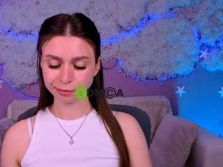 flora-ri Live Webcam on CamSoda