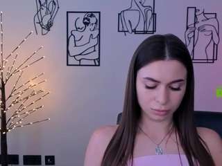 flora-ri live webcam show