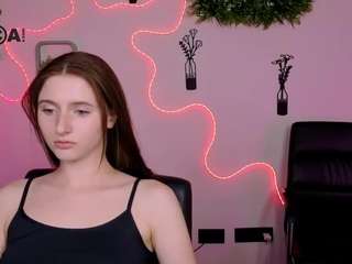 flora-ri live webcam show