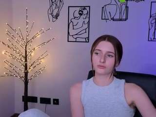 flora-ri live webcam show