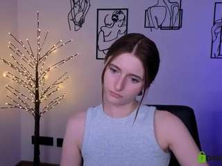 flora-ri live webcam show