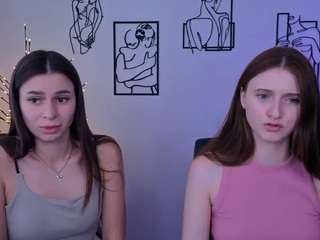 flora-ri Live Webcam on CamSoda