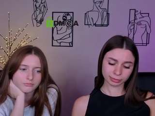 flora-ri live cam preview