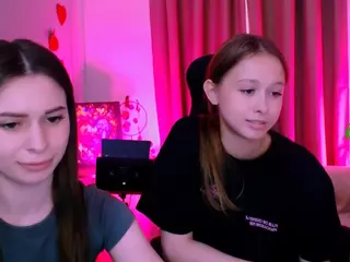 flora-ri's Live Sex Cam Show