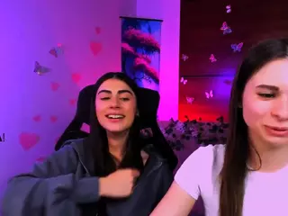 flora-ri's Live Sex Cam Show