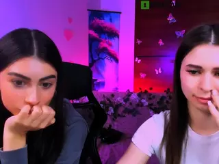 flora-ri's Live Sex Cam Show
