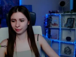 flora-ri's Live Sex Cam Show