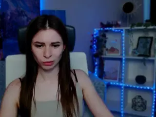 flora-ri's Live Sex Cam Show