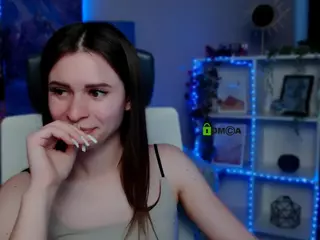 flora-ri's Live Sex Cam Show