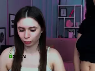 flora-ri's Live Sex Cam Show