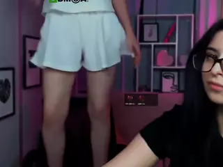 flora-ri's Live Sex Cam Show