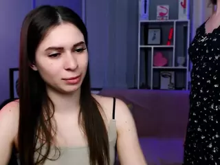 flora-ri's Live Sex Cam Show