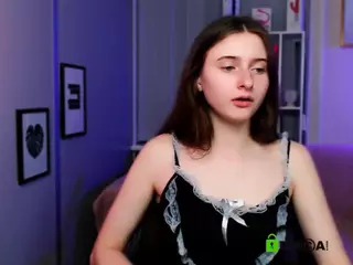 flora-ri's Live Sex Cam Show