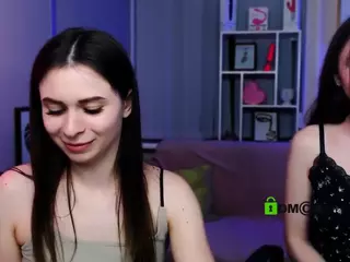 flora-ri's Live Sex Cam Show