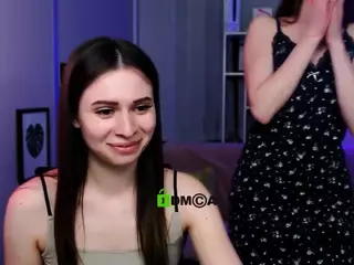 flora-ri's Live Sex Cam Show