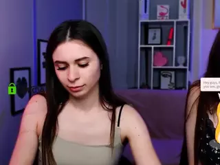 flora-ri's Live Sex Cam Show