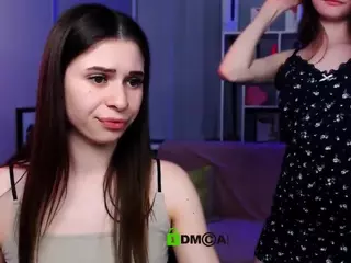 flora-ri's Live Sex Cam Show