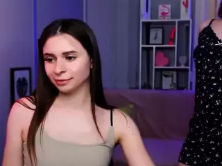 flora-ri's Live Sex Cam Show