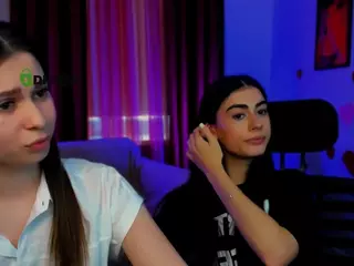flora-ri's Live Sex Cam Show