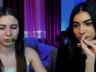 flora-ri's Live Sex Cam Show