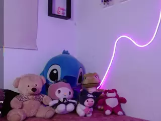 levi-cloud's Live Sex Cam Show
