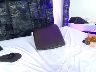 loretahorny's Live Sex Cam Show