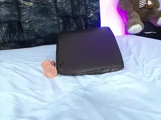 loretahorny's Live Sex Cam Show