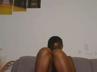 saucy-angel's CamSoda show and profile