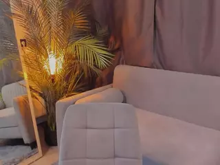 ZaraBrougham's Live Sex Cam Show