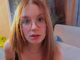 ZaraBrougham's Live Sex Cam Show