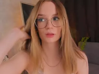 ZaraBrougham's Live Sex Cam Show
