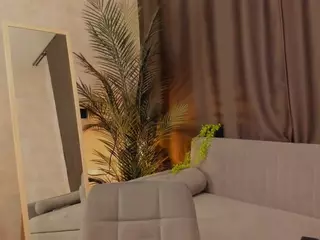 ZaraBrougham's Live Sex Cam Show
