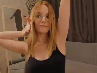 ZaraBrougham's Live Sex Cam Show