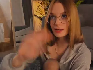 ZaraBrougham's Live Sex Cam Show