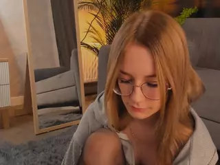 ZaraBrougham's Live Sex Cam Show