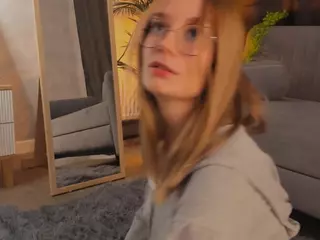 ZaraBrougham's Live Sex Cam Show