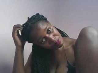 le modèle amber-cutie2 est en webcam porno dans un show sur le site camsoda, il possède les tags suivants: amateur,black hair,blowjob,brown eyes,dirty talk,doggy style,foot fetish,handjob,lovense,normal,tittyfuck,toys,twerk,big tits